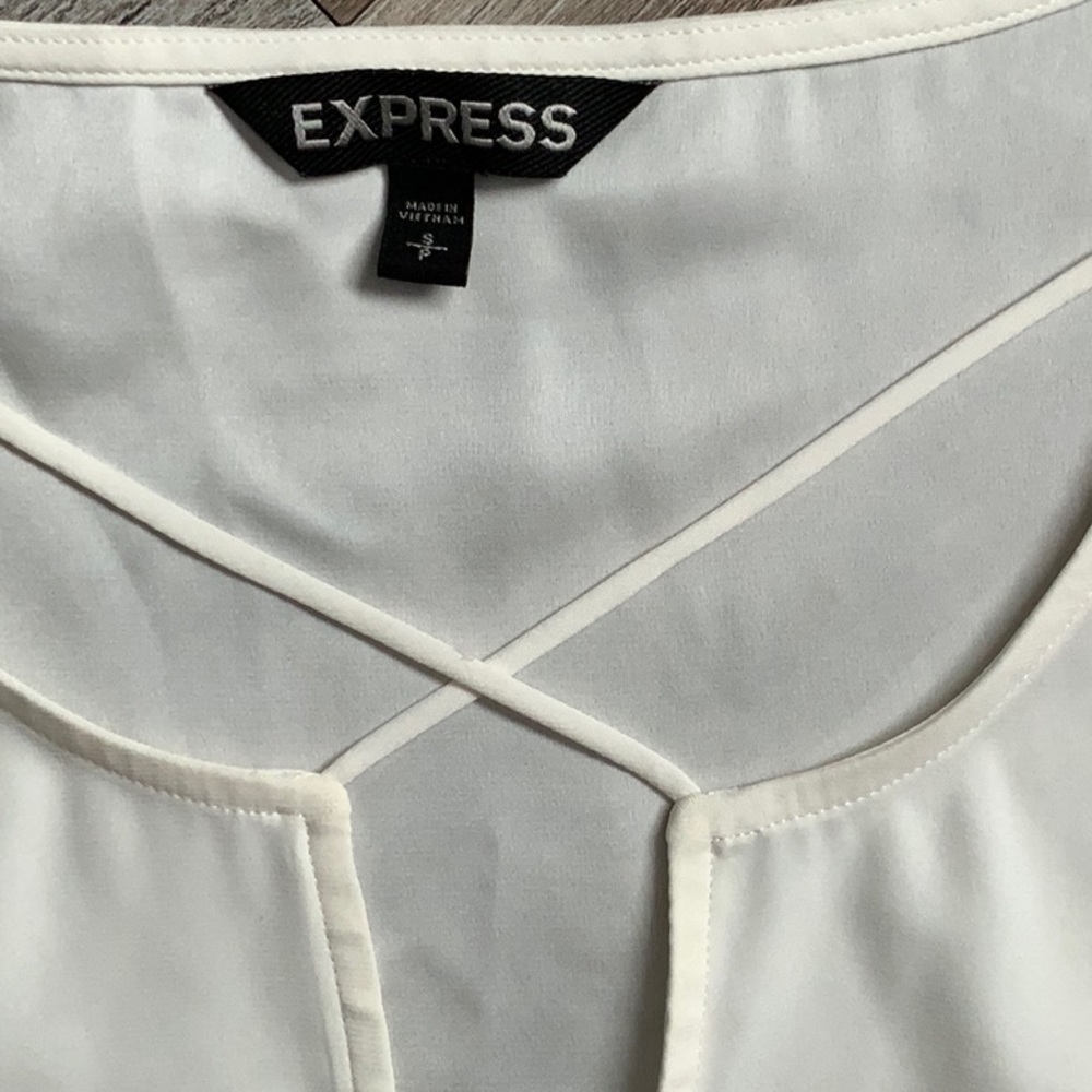 Express Top - Picture 2 of 2